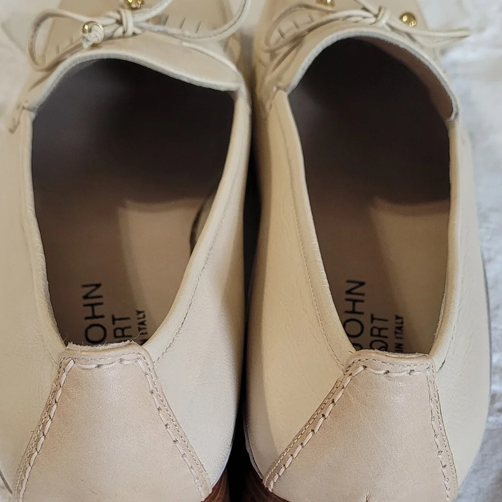 VINTAGE St John's Lesther Loafers - Picture 2 of 7